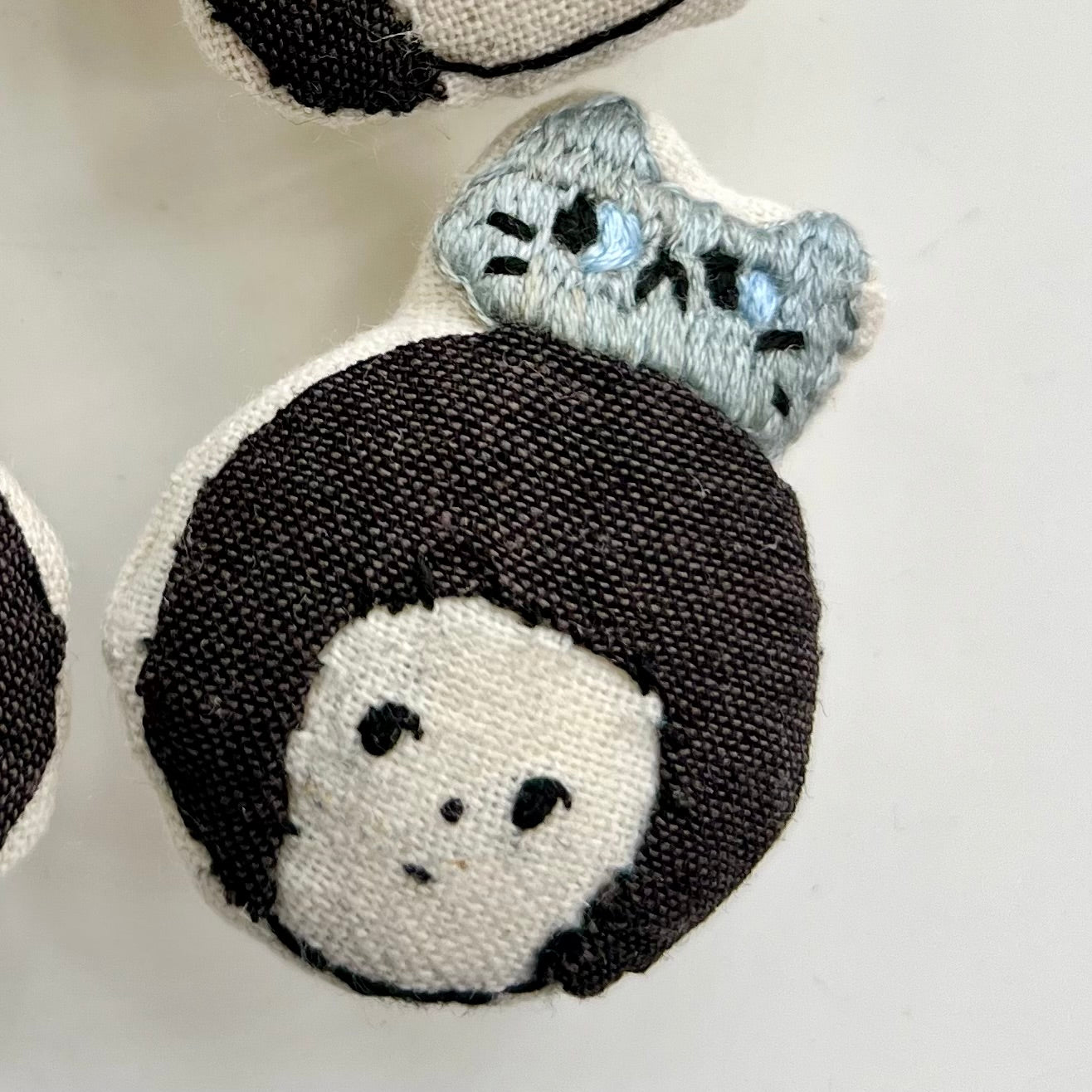 Girl and Cat | Brooch