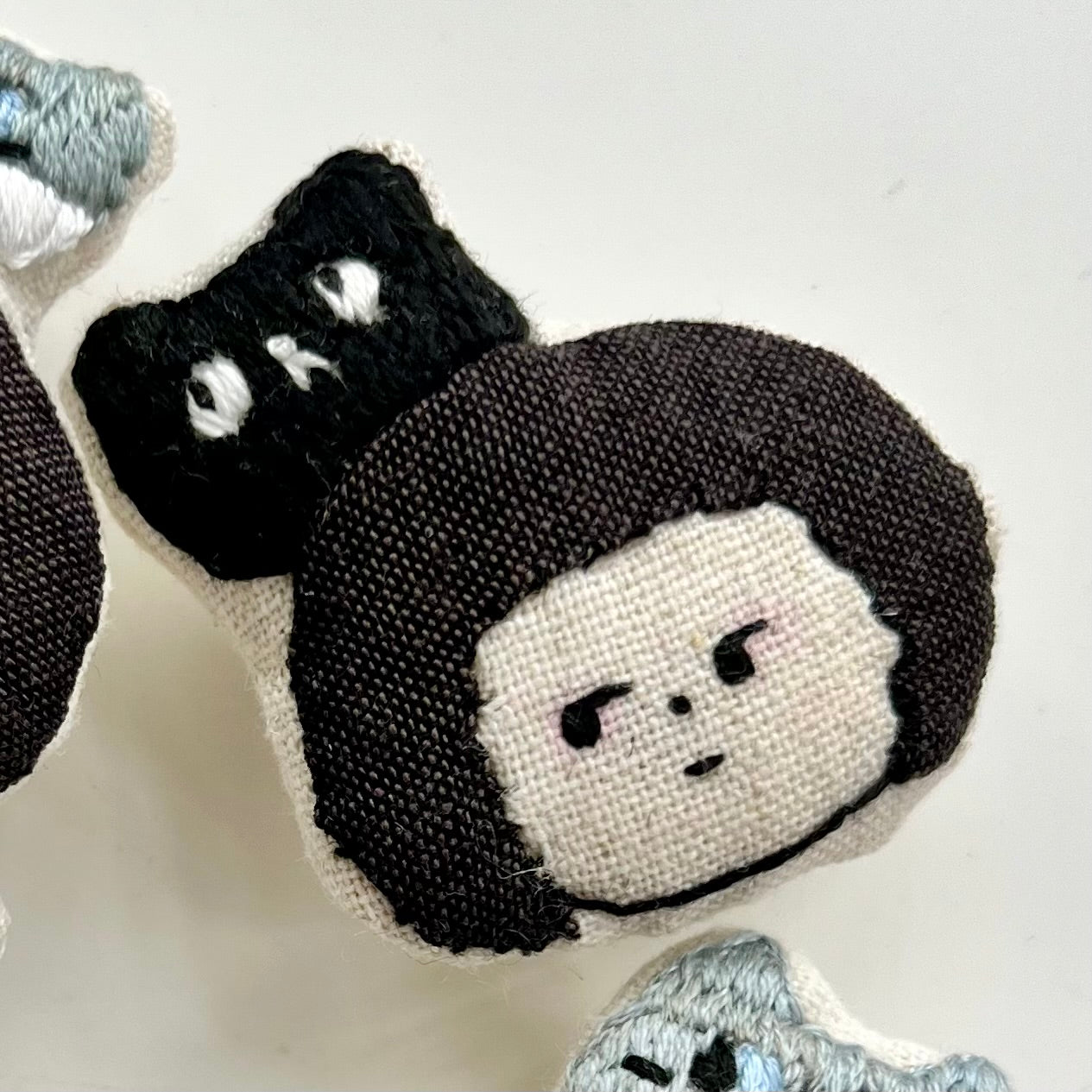 Girl and Cat | Brooch