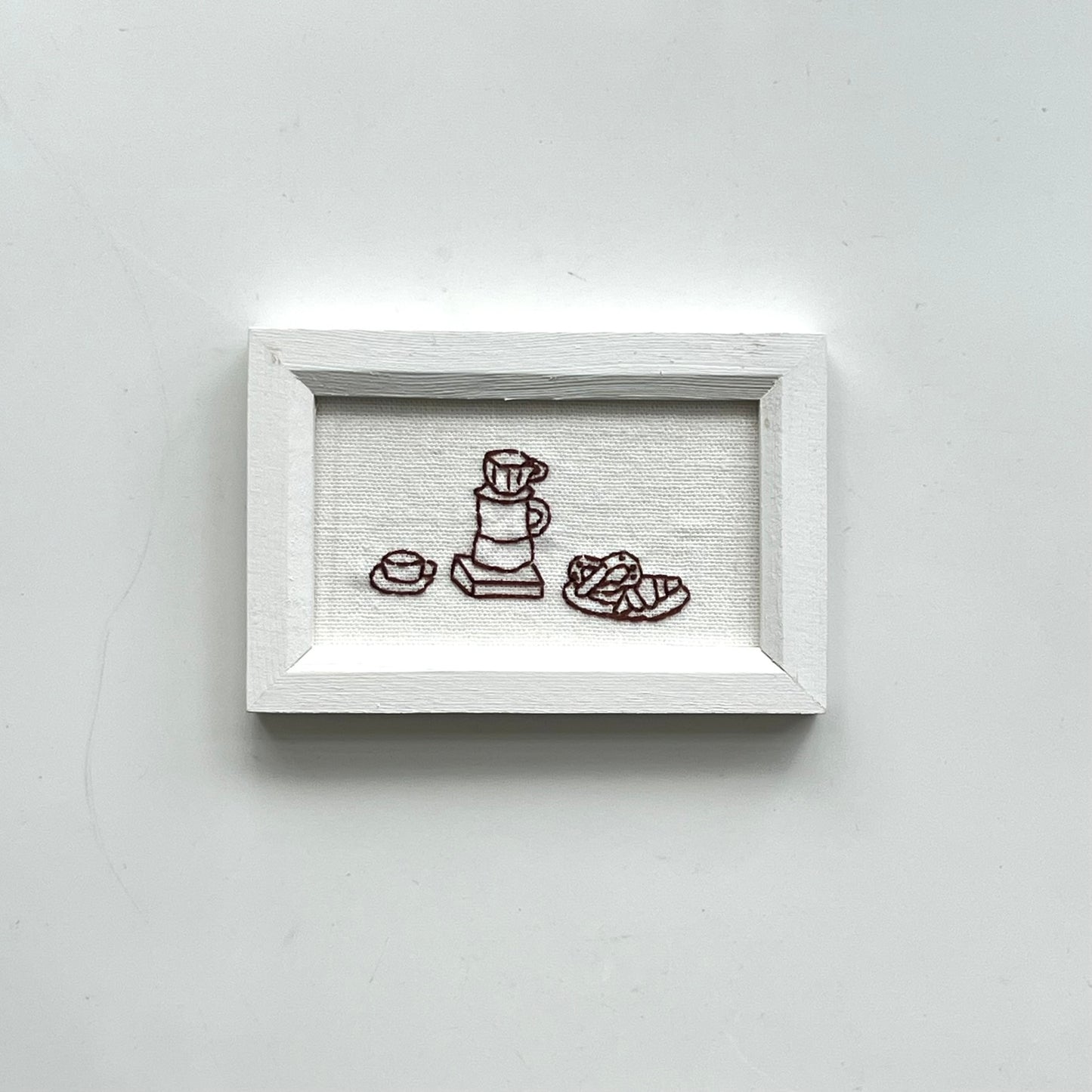 A Small Pause (White) | Frames