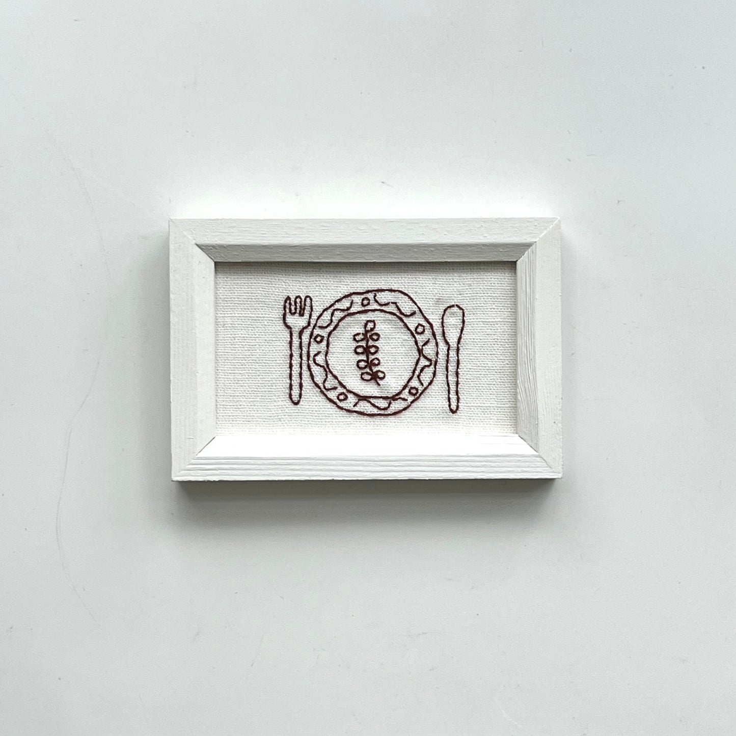 A Small Pause (White) | Frames