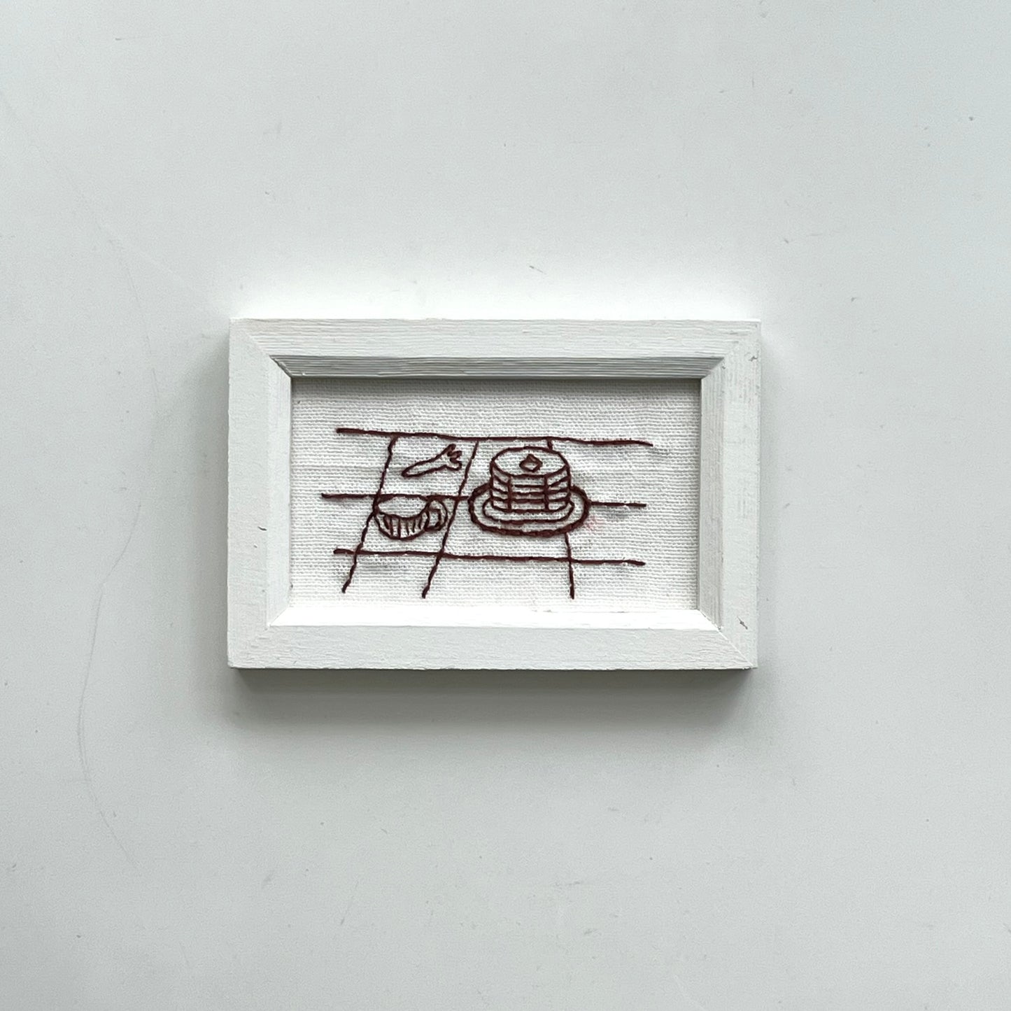 A Small Pause (White) | Frames